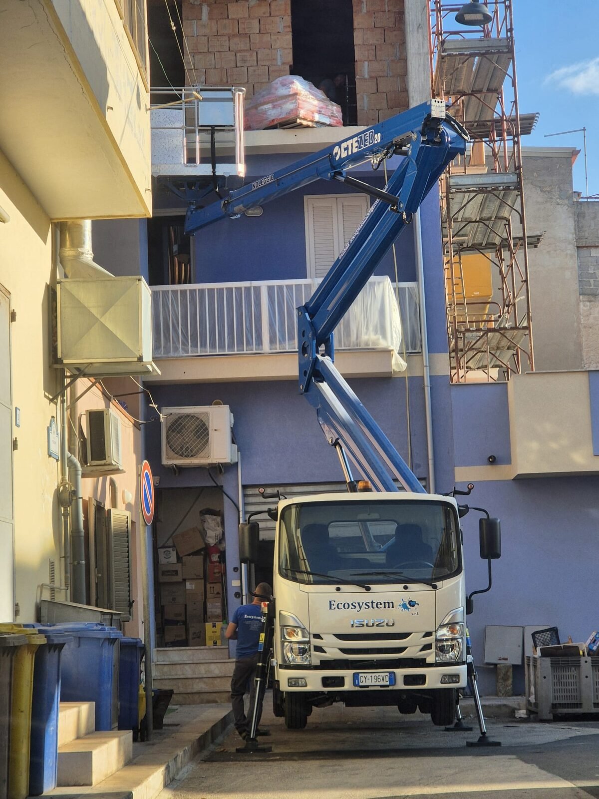 Piattaforma aerea su camion